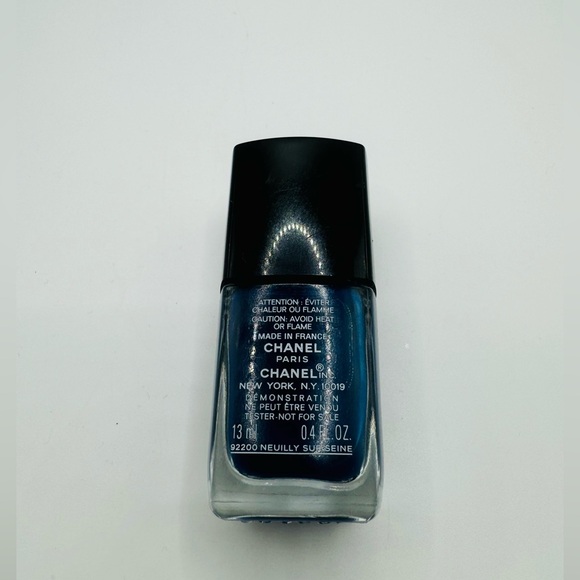 Chanel Le Vernis Longwear Nail Polish *Bleu Trompeur* - Picture 4 of 4